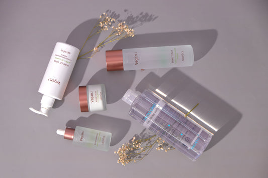 Illustration du guide Joly Beauty : Comment reconnaître des faux cils vegan 