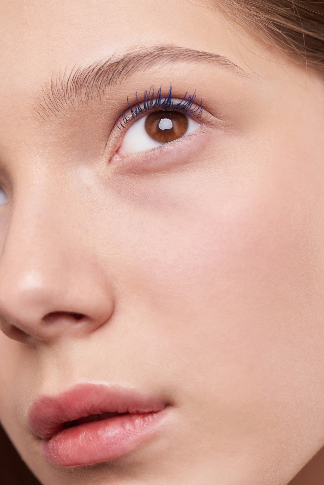 Photographie d’illustration du guide : Les faux cils pré-collés tiennent-ils sur les paupières grasses 