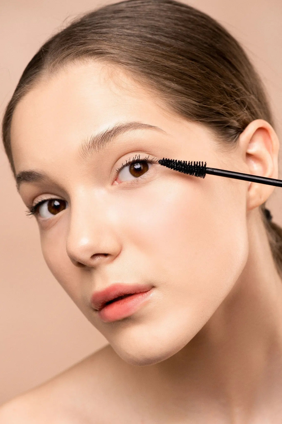 Illustration de l’article « Quelles sont les alternatives aux faux cils  » consacré aux faux cils